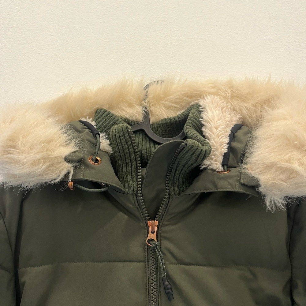 Sweaty Betty Olive Green Puffer Coat size small - Picture 6 of 9